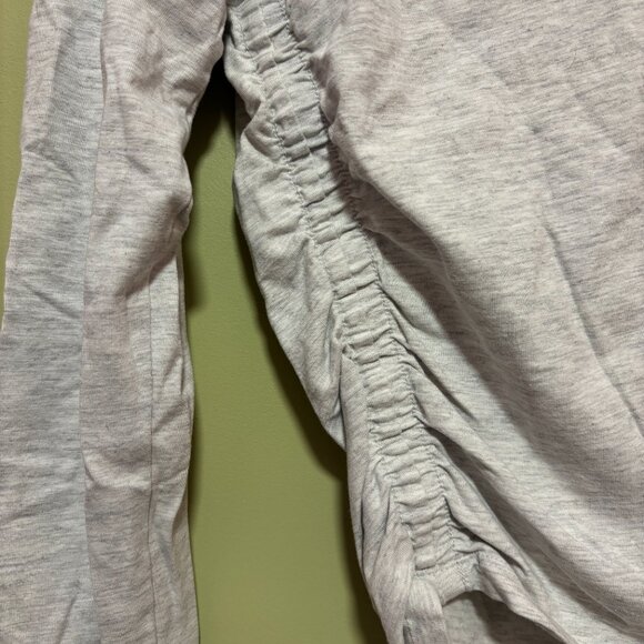 NWOT Ardene Gray Ruched Long Sleeve Top - Picture 3 of 4